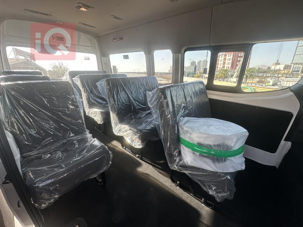 Nissan Urvan